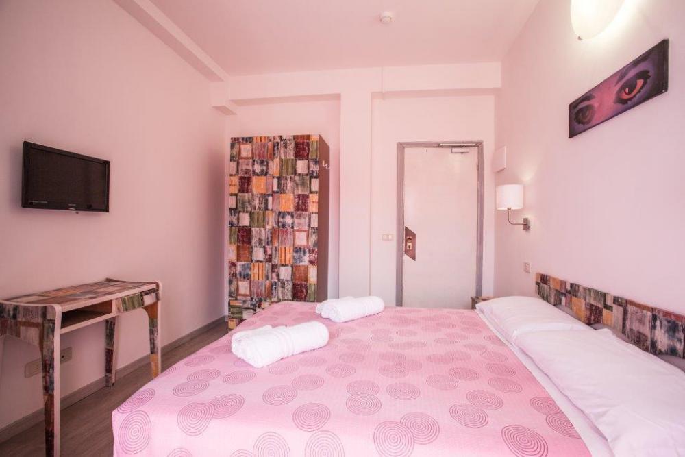 Hotel Hollywood Ричоне Екстериор снимка